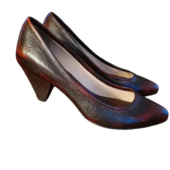 Frye Regina pump in distressed brown - Picture 1 of 4